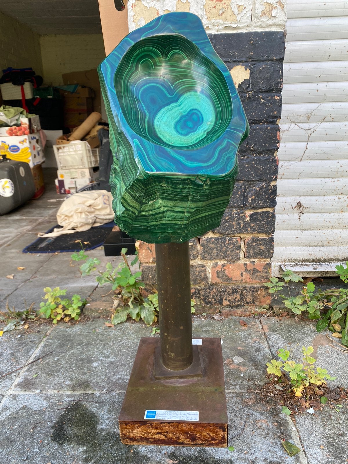 Grosse malachite, Collections, Enlèvement