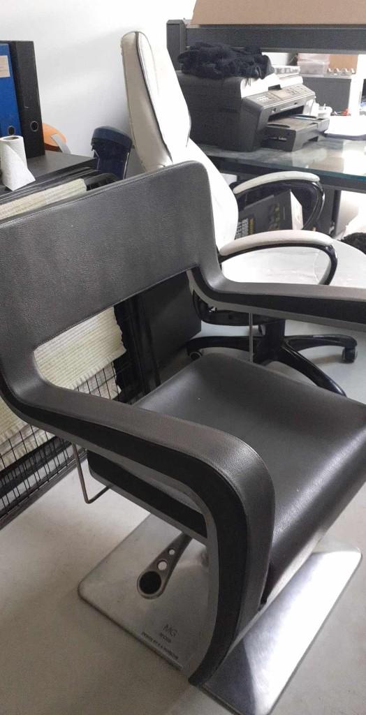 Fauteuils de coiffeur MG Bross Porsche, Enlèvement, Comme neuf, Gris, Chaise de bureau