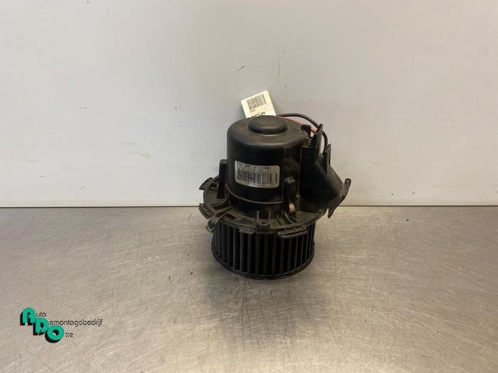 Kachel Ventilatiemotor van een Opel Movano (Movano 00-), Gebruikt, -, -, Opel