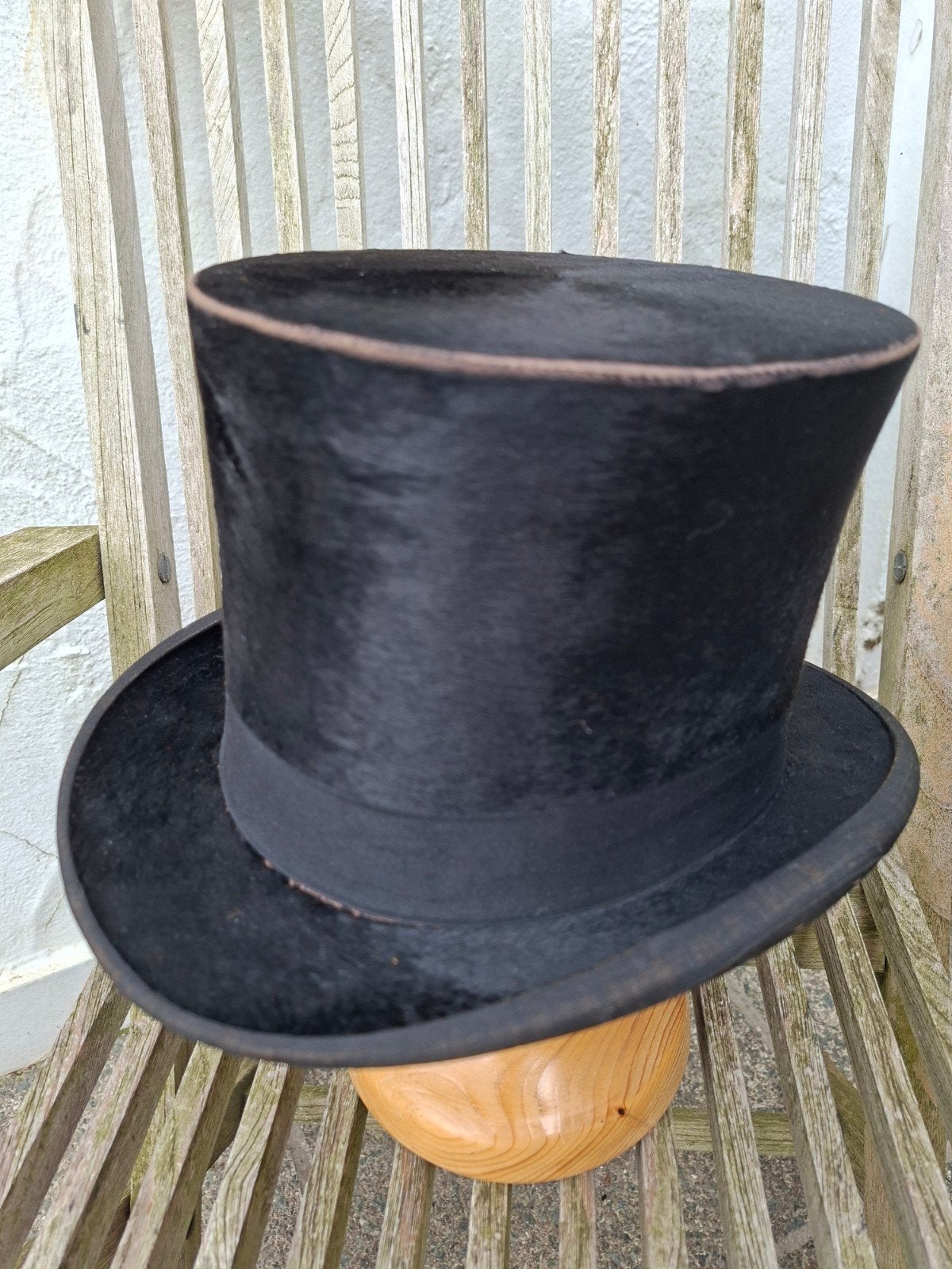 ancien haut de forme ,peau de castor 54 cm, Enlèvement ou Envoi, Chapeau