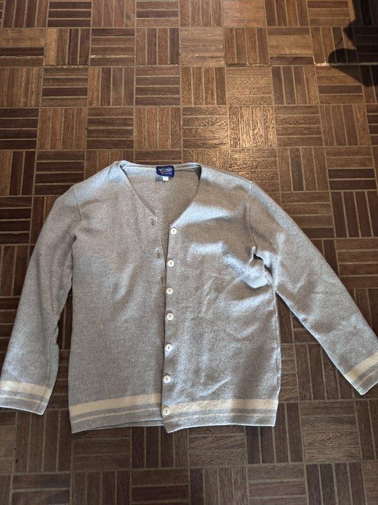 Cardigan boutonné gris Liberty Island, Taille 38/40 (M), Liberty island, Enlèvement, Porté