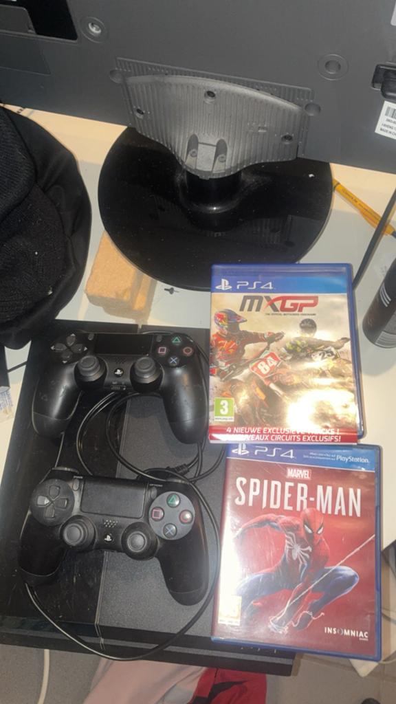 Ps 4 te koop, Games en Spelcomputers, Spelcomputers | Sony PlayStation 4, Ophalen, Zo goed als nieuw