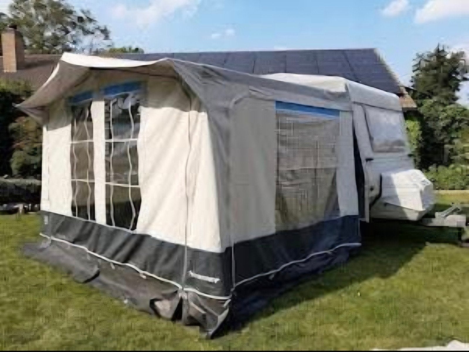 Caravan Digue Ibis 346D / rijbewijs B / voortent / zijtent, Bedrijf, 500 - 750 kg, Tot en met 4, Koelkast
