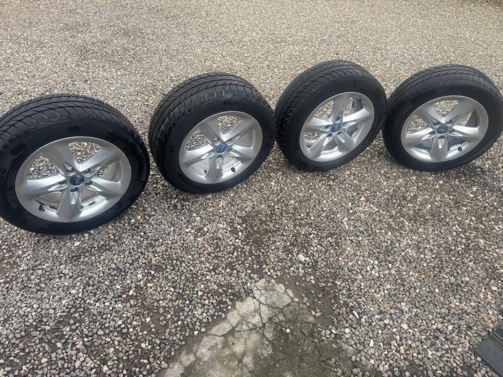Ford fucus banden met velgen 205/55/r16 goed staat, Ophalen