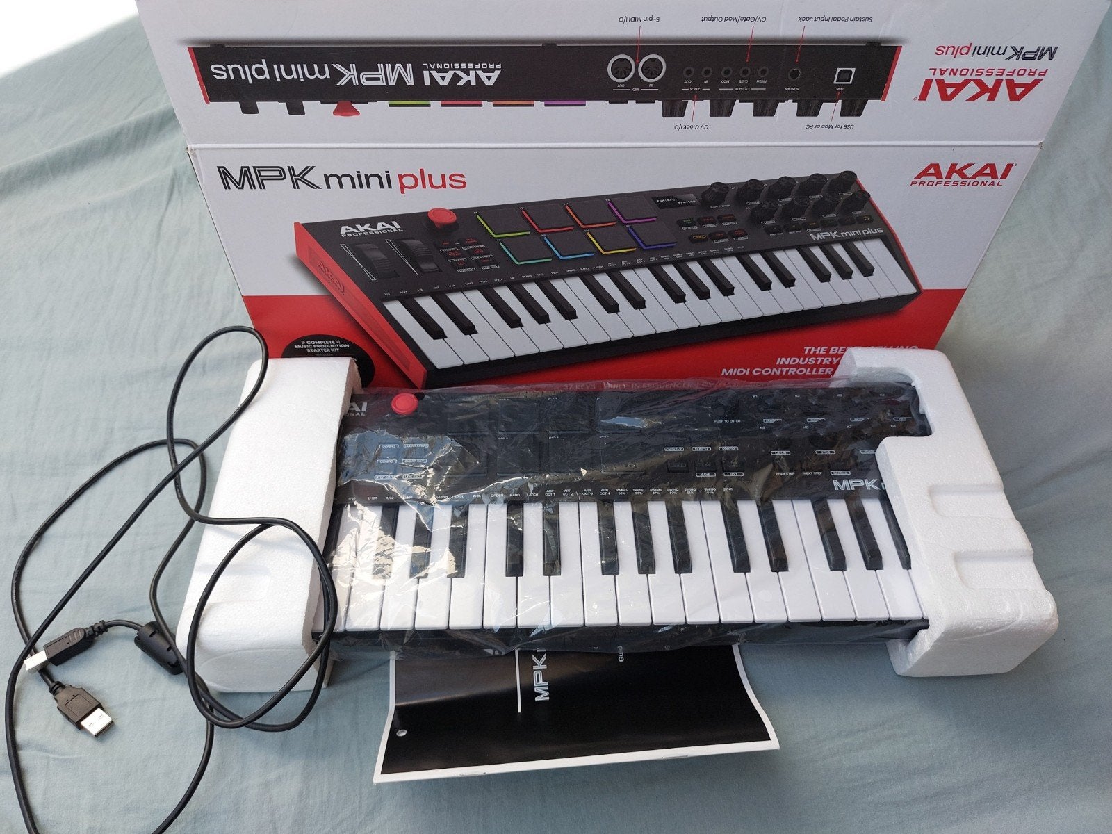 Akai MPK mini Plus, Muziek en Instrumenten, Ophalen of Verzenden