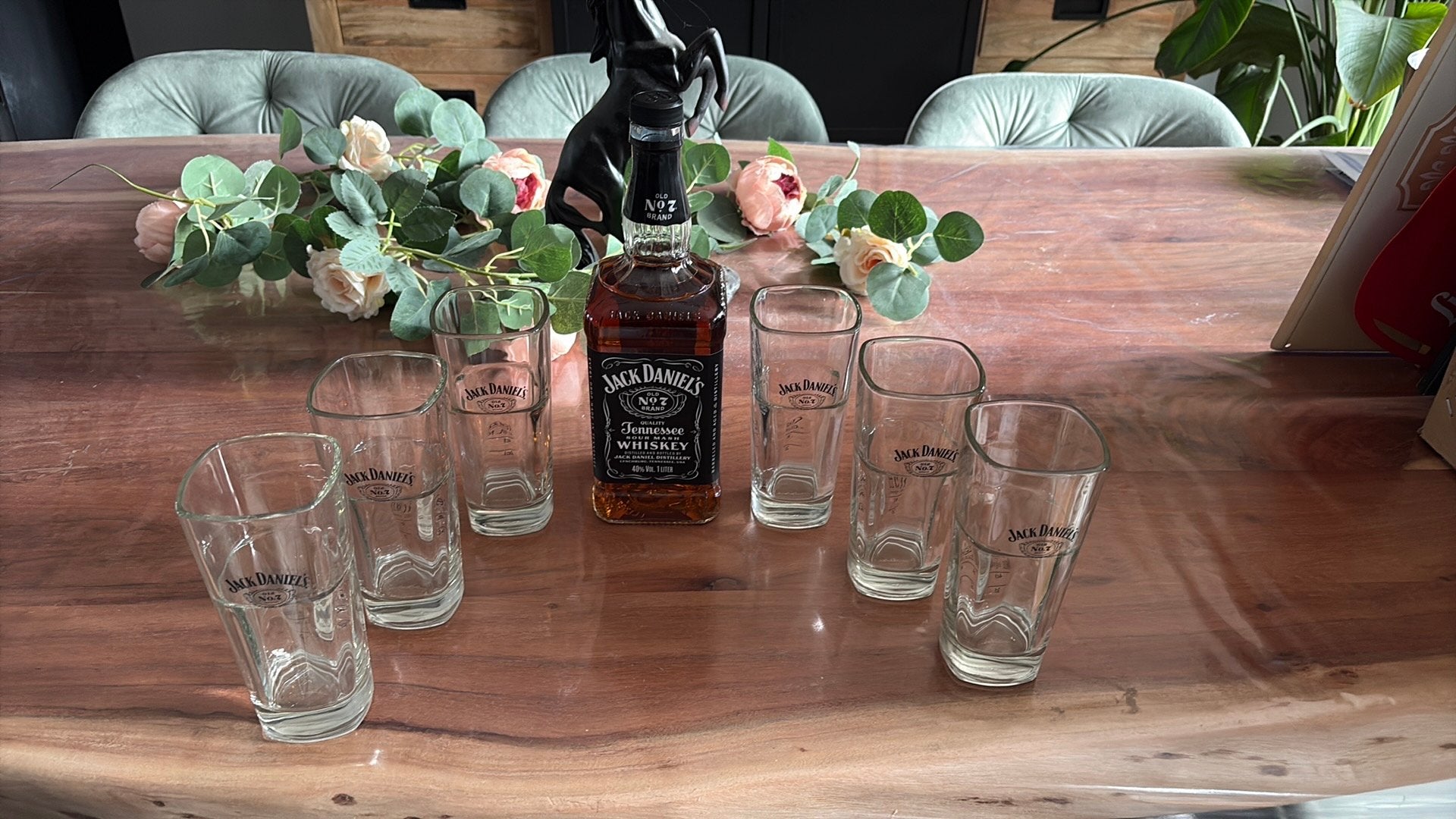Fles jack daniels + 12 long drink glazen, Verzamelen, Ophalen, Zo goed als nieuw