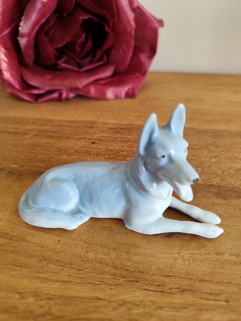 Berger Allemand. Porcelaine Art Déco - Thuringe Couronne APH, Enlèvement ou Envoi, Utilisé, Animal