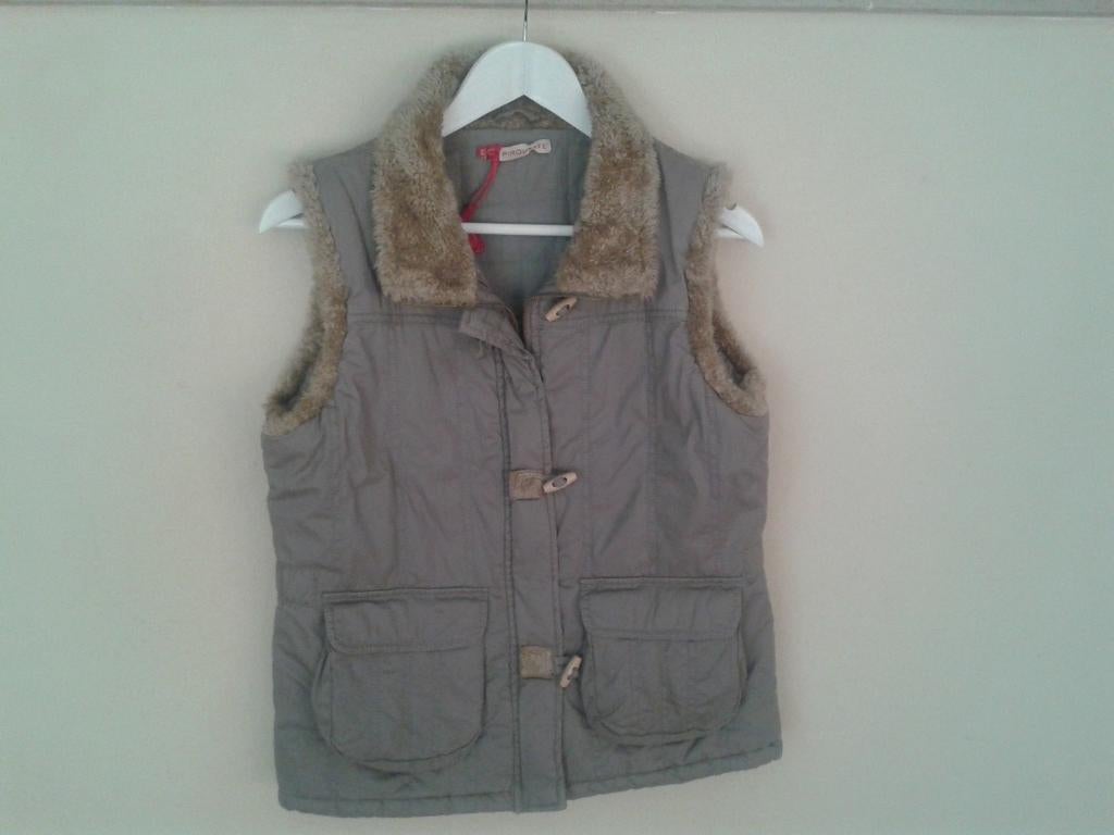 Stijlvolle bodywarmer merk Pirouette
(maat Small), Kleding | Dames, Bodywarmers, Ophalen of Verzenden