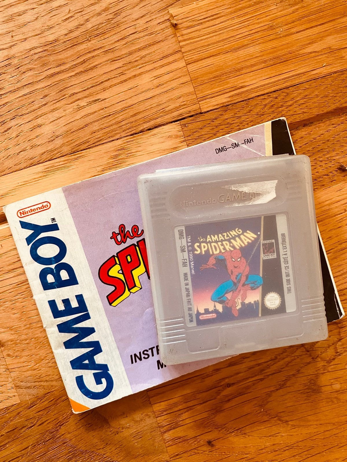 Gameboy spel amaIng spiderman met boekje en hoesje, Enlèvement ou Envoi, Comme neuf