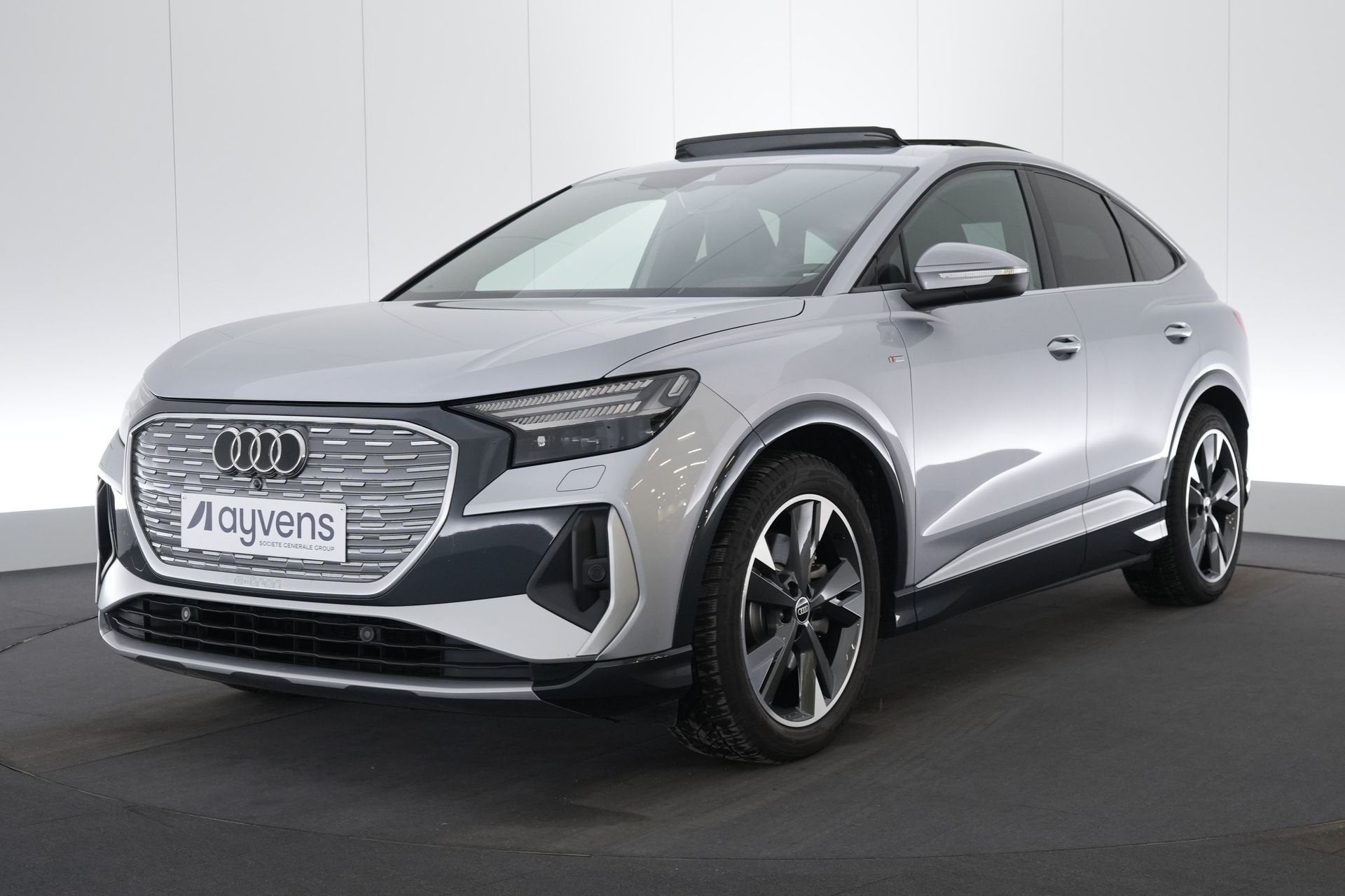 (2CGL420) AUDI Q4 SPORTBACK E-TRON, Autos, Achat, Carnet d'entretien, 5 portes, 5 places