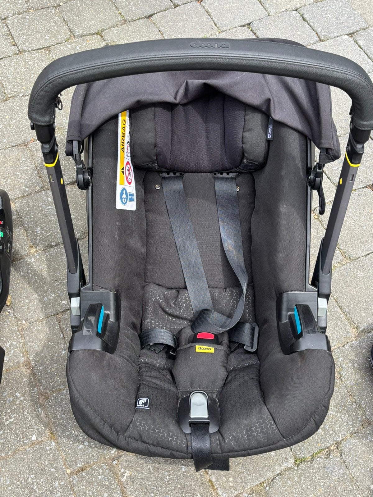 Doona, Autogordel of Isofix, 0 t/m 18 kg, Zijbescherming, Zo goed als nieuw