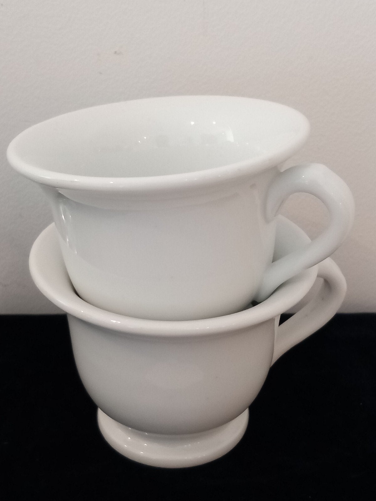 Tasses sur pied, Enlèvement ou Envoi