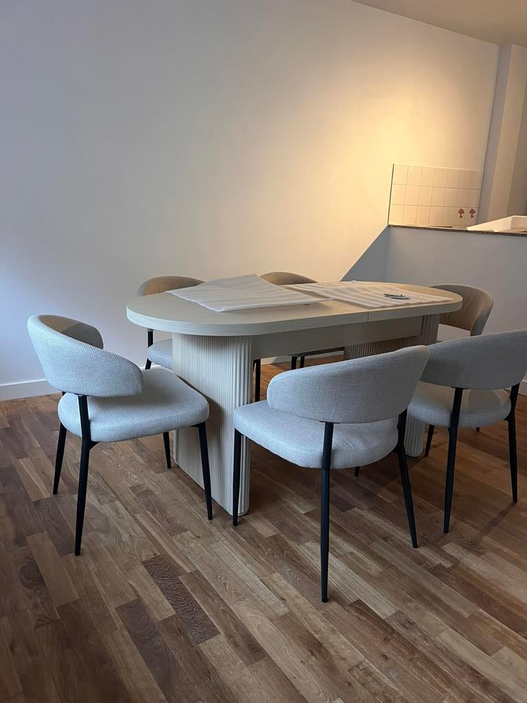 Ovale uitschuifbare Japandi eettafel in witkalk, Ophalen, Japandi, Nieuw, 50 tot 100 cm