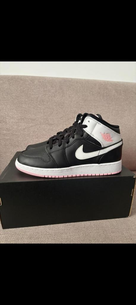 Air Jordan 1 MID, Kleding | Dames, Schoenen, Ophalen