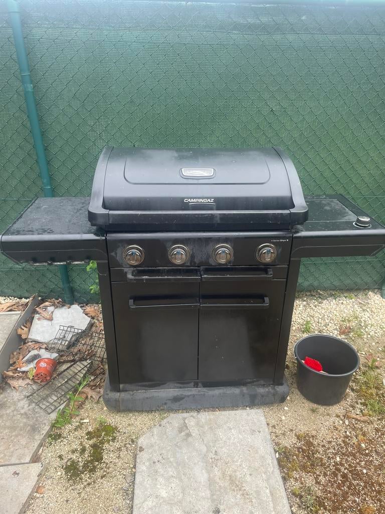 Moderne gas BBQ, Ophalen, Zo goed als nieuw