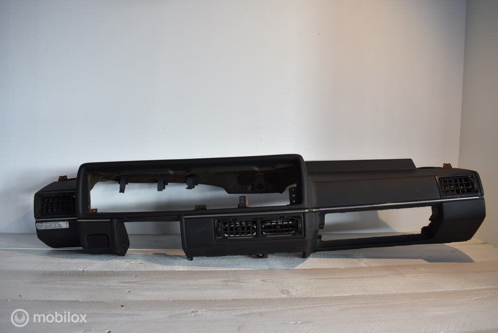 USA Dashboard Volkswagen Golf II ('83-'92), Auto-onderdelen, Gebruikt, Volkswagen, Ophalen of Verzenden, Volkswagen