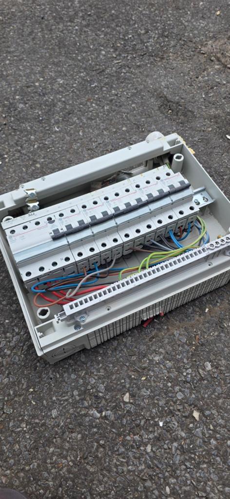 Zekeringskast 1rij met automaten, Doe-het-zelf en Bouw, Elektriciteit en Kabels, Ophalen