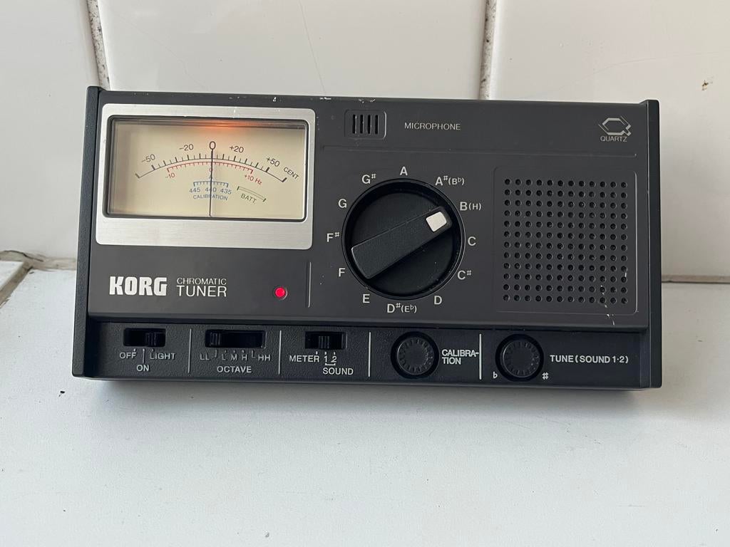 Accordeur Vintage KORG WT-12 Chromatic Tuner État Collection, Enlèvement ou Envoi, Comme neuf