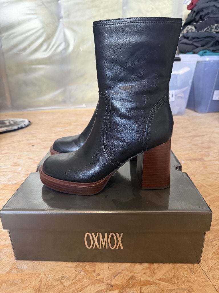 Oxmox enkellaars met hak maat 39, Kleding | Dames, Schoenen, Oxmox, Zwart, Nieuw, Ophalen of Verzenden