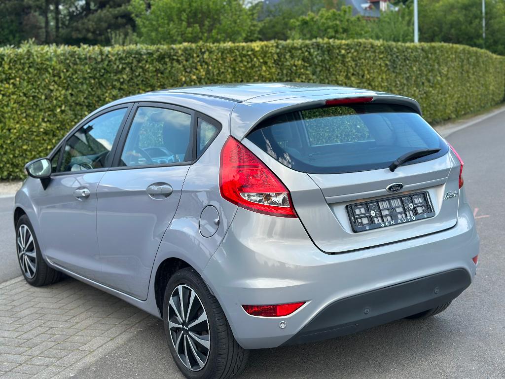 Ford Fiesta TITANIUM 1.4Tdci 1e eigenaar klaar immatric, Auto's, Euro 5, Stof, Bedrijf, Fiësta