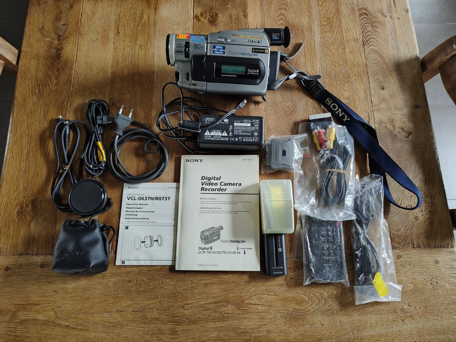 Sony handycam TRV510E Digital 8, Audio, Tv en Foto, Ophalen of Verzenden, Zo goed als nieuw, Overige soorten, Sony
