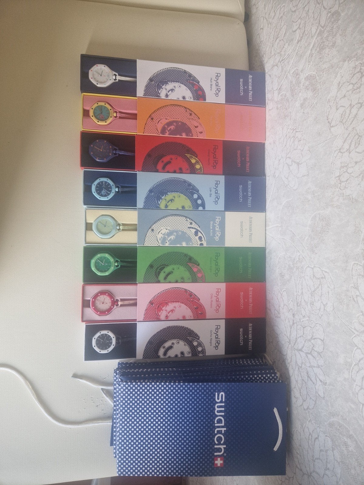Montres swatch royal POP, Ophalen of Verzenden, Swatch