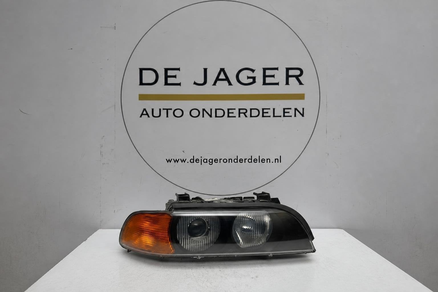 BMW 5 E39 Xenon compleet koplamp rechts 1EL007410, Petuelring 130
80788  Munich, DE, Gebruikt, Info@bmw.de, BMW