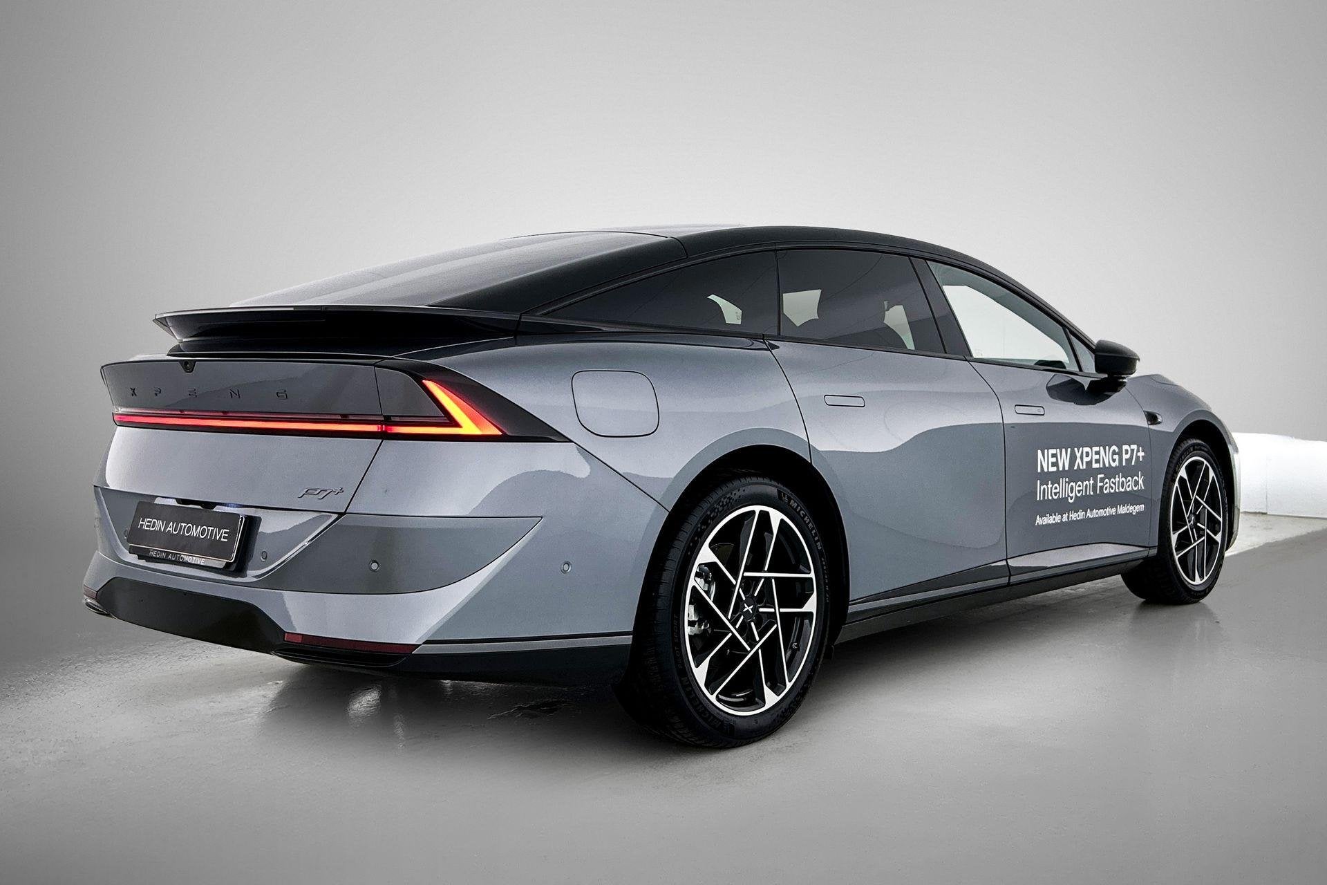 XPENG P7+ BEV 75KWH Long Range RWD | Panoramisch Dak | Head-, Autos, XPENG, Entreprise, 2100 kg, 5 portes, Tissu