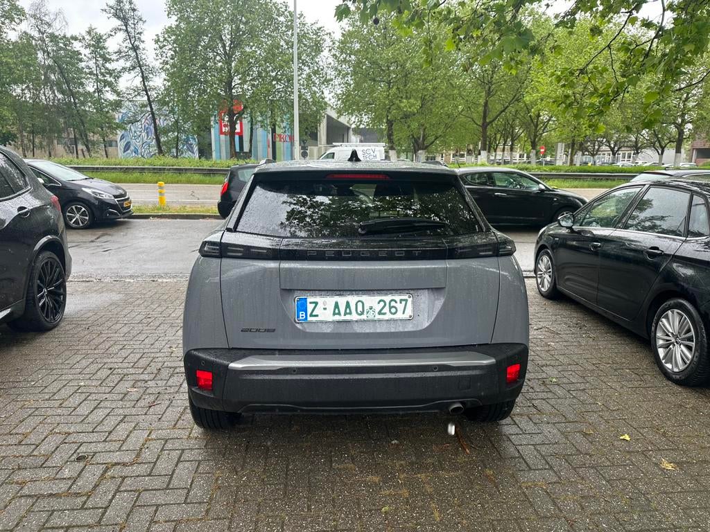 Peugeot 2008 1.2 allure facelift, Auto's, Voorwielaandrijving, Testrit aan huis, 1199 cc, Leder en Stof
