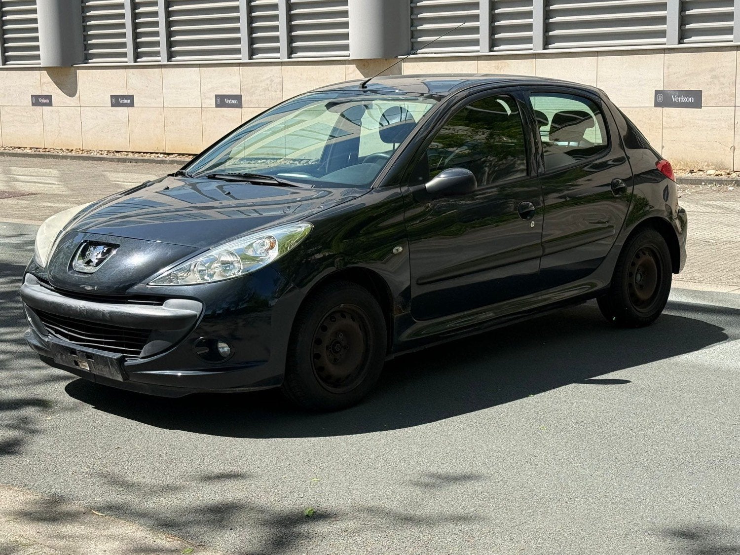 Peugeot 206+\ Joint de culasse\2010, Auto's, Elektrische ramen, Bedrijf, Te koop, Benzine