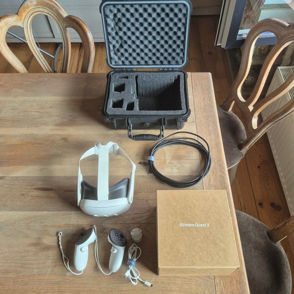 Quest 3 128GB + Link-Cable + Case, Games en Spelcomputers, Ophalen, Zo goed als nieuw, VR-bril, Pc
