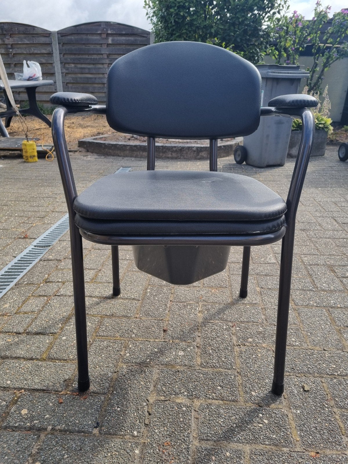 wc stoel, Ophalen