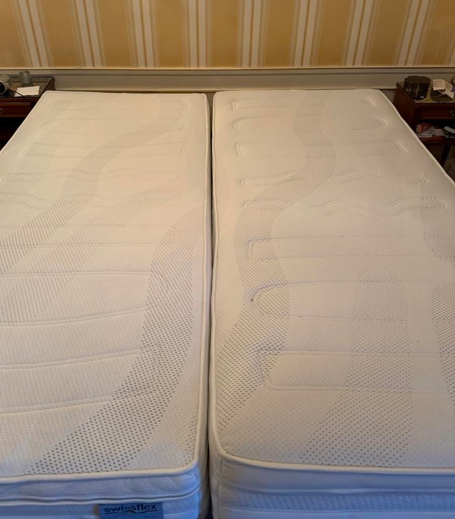 Lot de 2 matelas Swissflex, Enlèvement ou Envoi, Comme neuf, Matelas