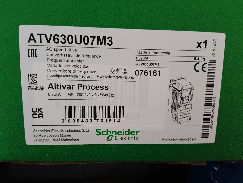 frequentieregelaar Schneider ATV630 0.75kW 230V, Ophalen, Nieuw