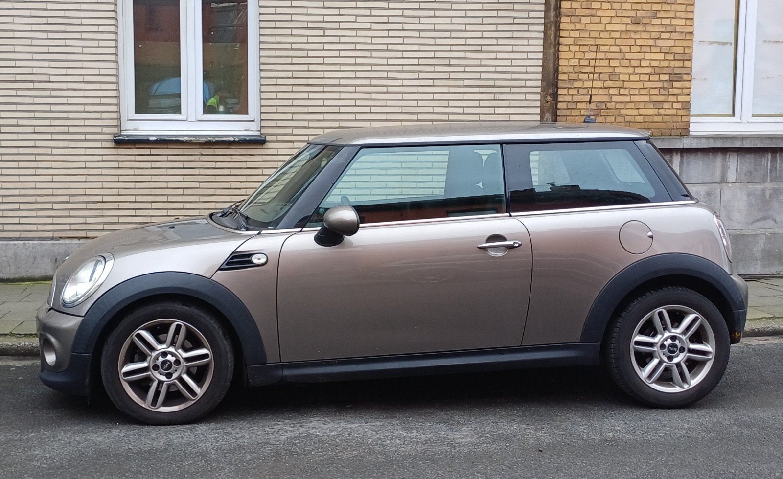 Mini One benzine 2013 | Nieuwe koppeling + katalysator, Auto's, Euro 6, Handgeschakeld, Particulier, Onderhoudsboekje