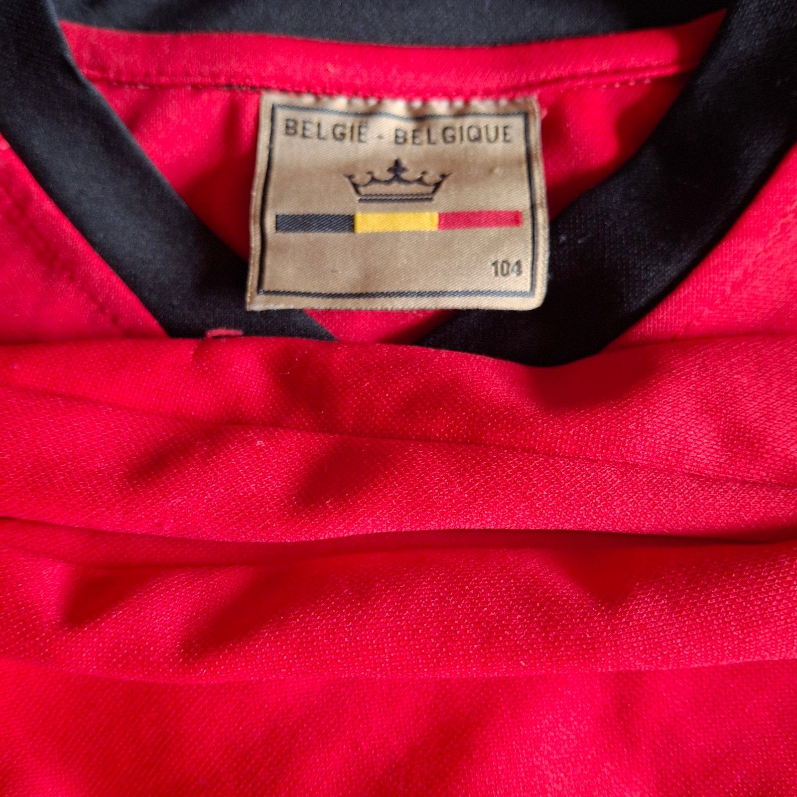 Maillot et pantalon de football de la Belgique, Enlèvement, Pantalon