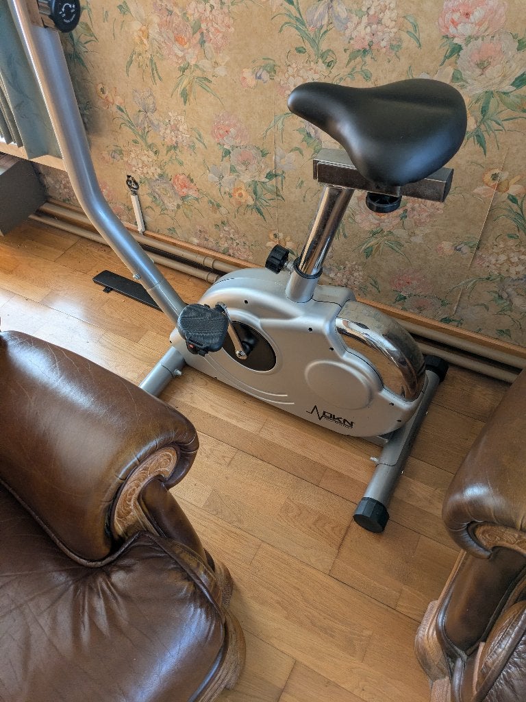 Hometrainer in perfecte staat, Ophalen, Gebruikt, Benen, Metaal