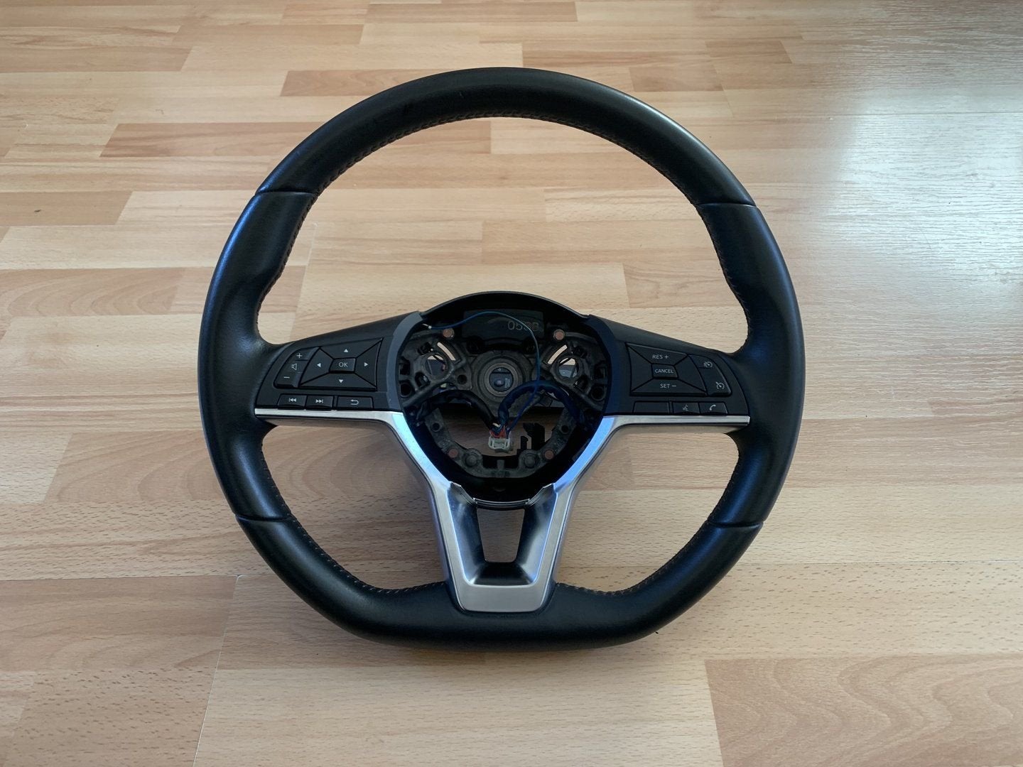 stuurwiel nissan qashqai J11 2018 2019 2020 Leer + knopjes, -, Utilisé, -, Nissan