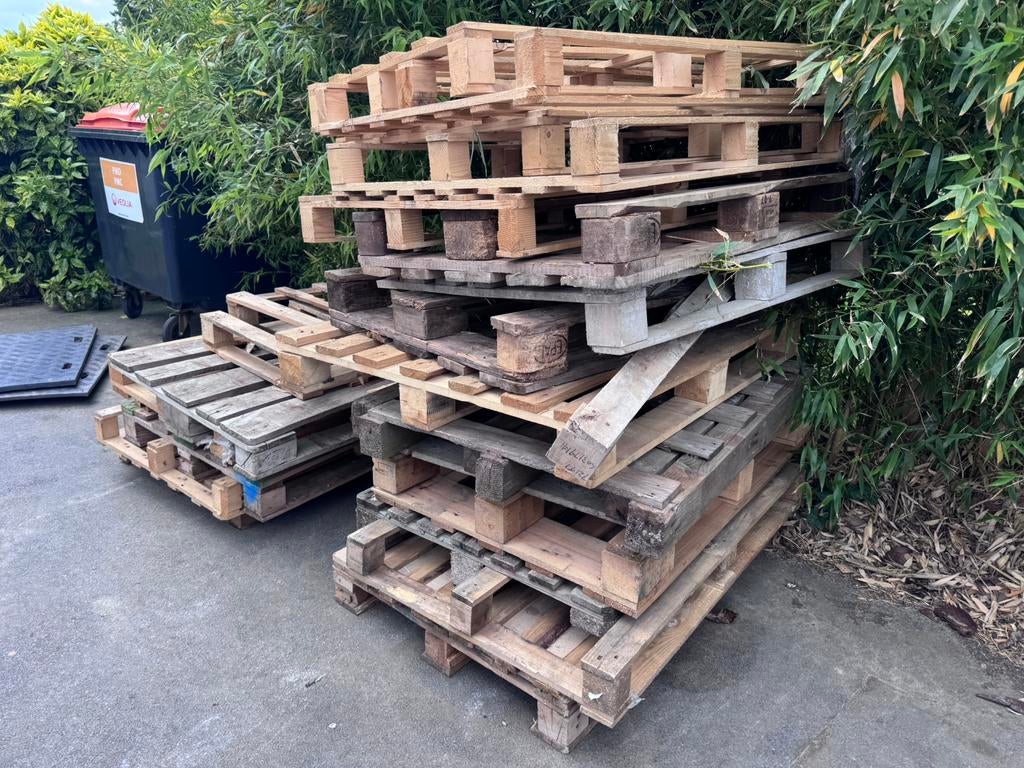 DROOG PALLETHOUT, Doe-het-zelf en Bouw, Hout en Planken, Ophalen, Zo goed als nieuw