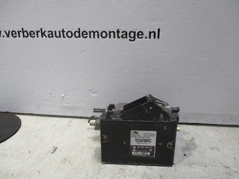 ABS POMP Citroën Xantia Break (X1 / 2) (96-244-918-80), Gebruikt, Citroën, Sodener Straße 9
65824  Schwalbach, DE, Continental Aftermarket & Services GmbH