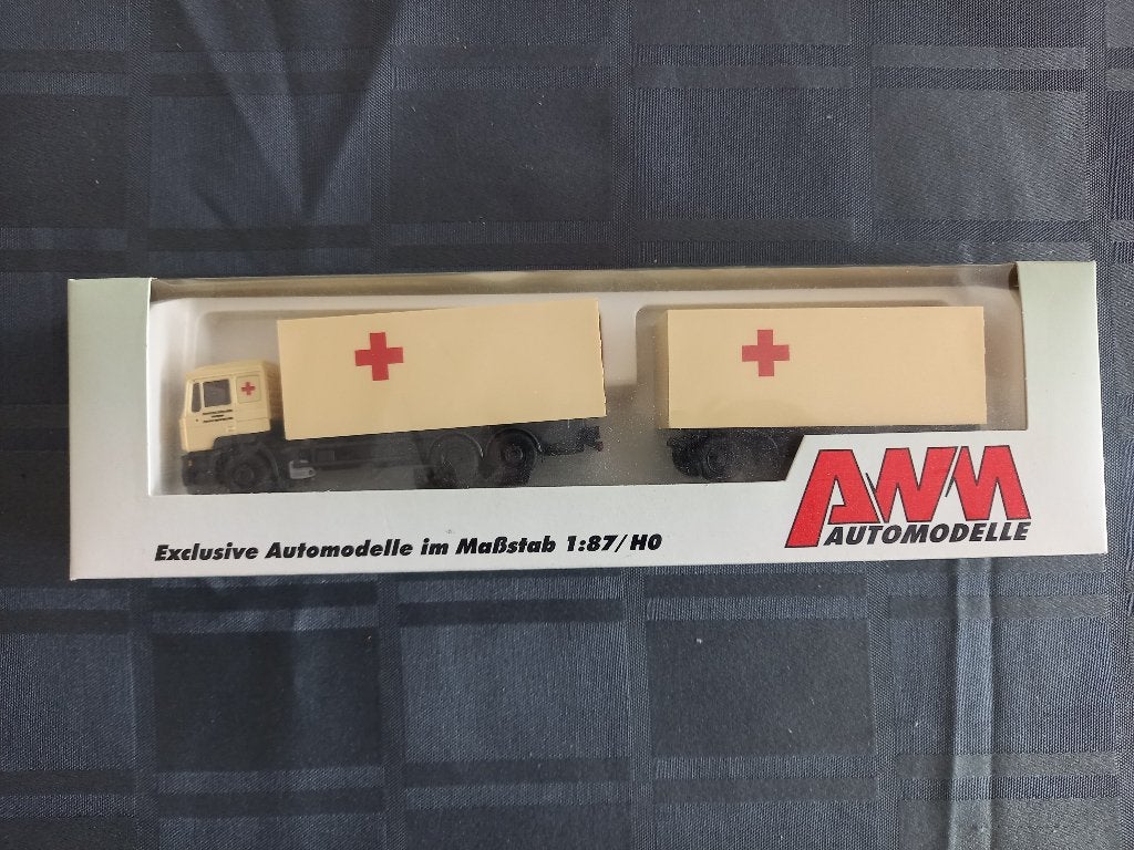 AWM 60206 vrachtwagen MAN F2000 Rode Kruis HO, Hobby en Vrije tijd, Ophalen of Verzenden, Zo goed als nieuw, Bus of Vrachtwagen