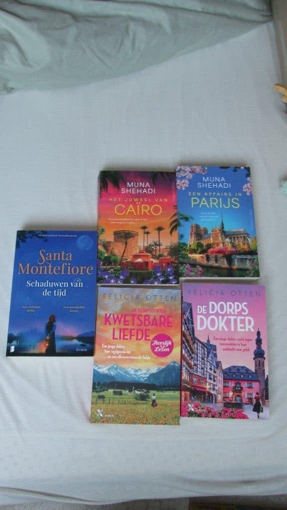 pakket  5 romans (s Montefiore, Muna Shehadi, Felicia Otten), Ophalen, Santa Montefiore