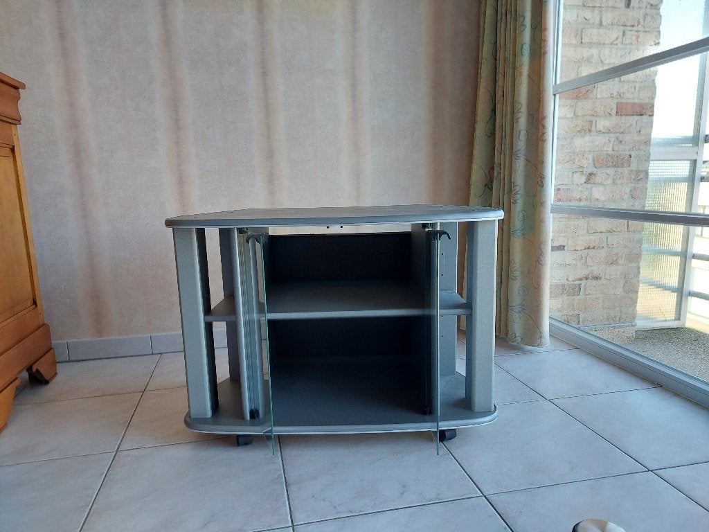 tv meubelkast, Ophalen, Kunststof, 50 tot 100 cm, Zo goed als nieuw