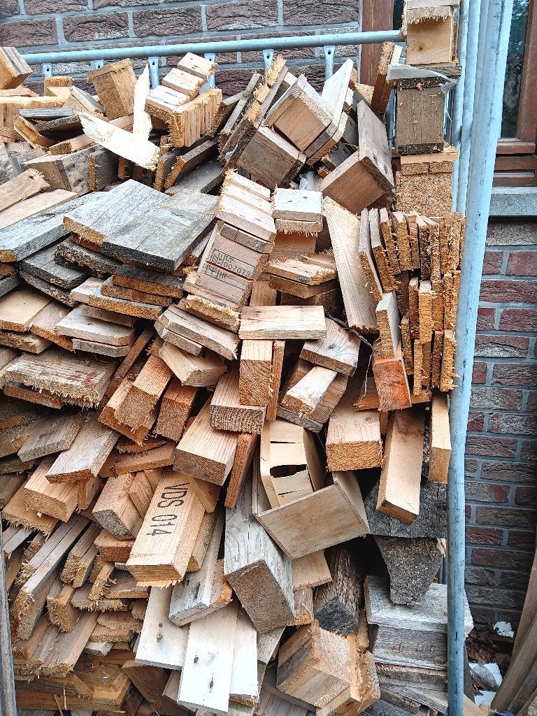 Bois de palettes, Moins de 3 m³, Enlèvement, Autres essences de bois, Bûches