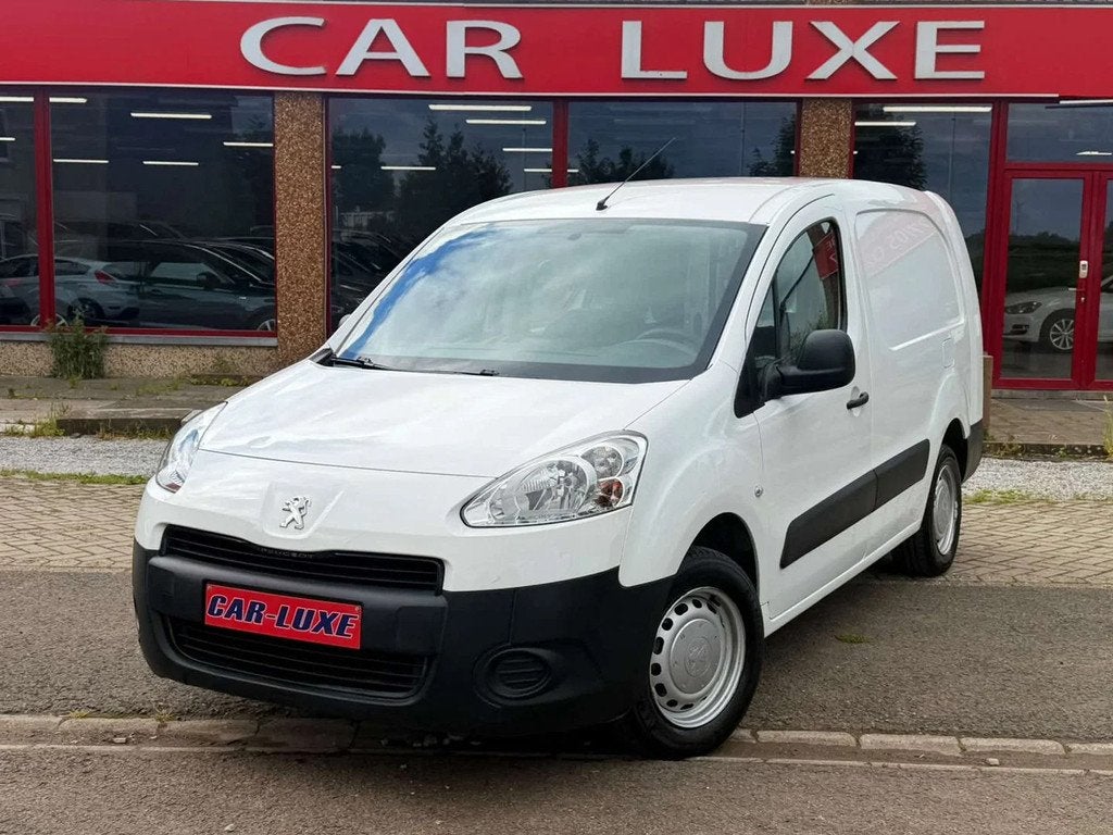 Peugeot Partner LONG CHASSIS 1.6HDI 90CV HDI UTILITAIRE, Auto's, Stof, Gebruikt, 4 cilinders, Wit