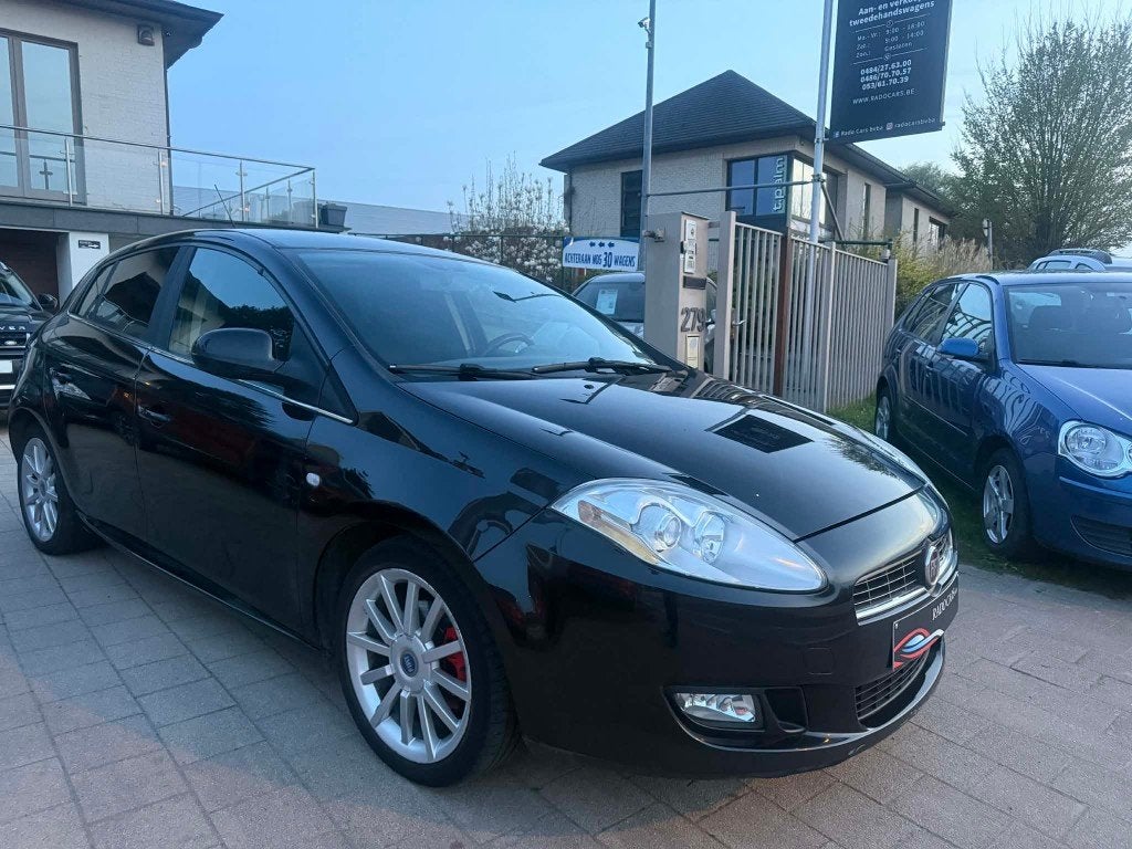 Fiat Bravo 1.9 diesel., Auto's, Fiat, 110 kW, Elektrische ramen, Zwart, Bedrijf