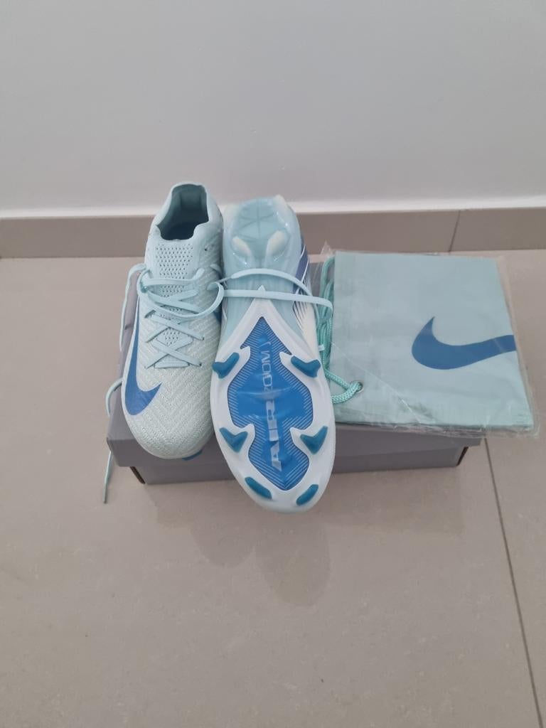 Nike voebalschoenen, Ophalen, Nieuw