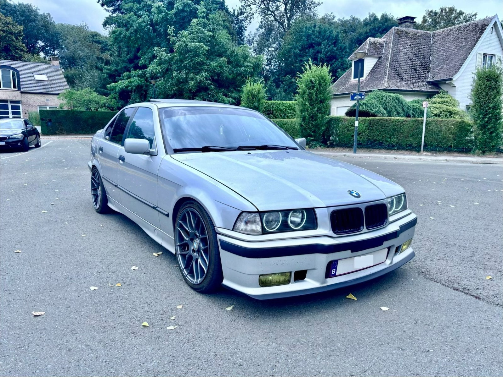 BMW E36 318i, Argent ou Gris, Achat, 4 portes, Boîte manuelle