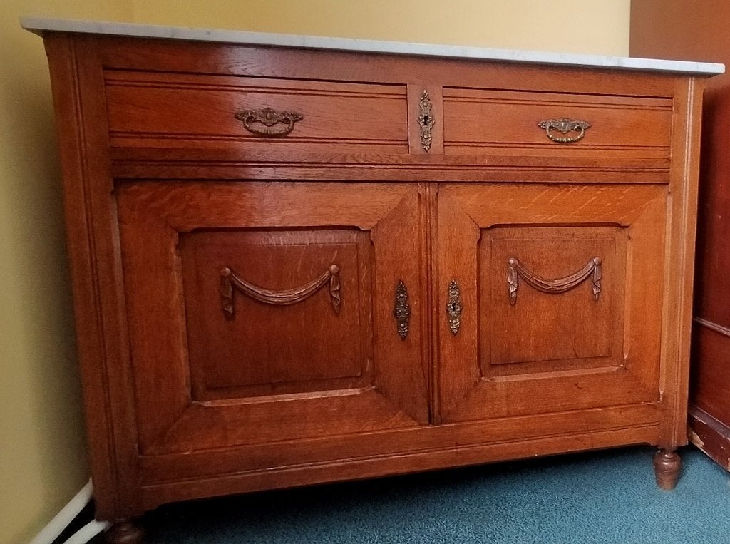 Commode classique en bois avec dessus en marbre blanc, Antiquités & Art, Antiquités | Meubles | Armoires, Enlèvement