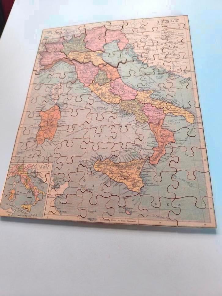 Houten vintage kaart Italië, puzzel, Boeken, Atlassen en Landkaarten, Ophalen of Verzenden, Italië